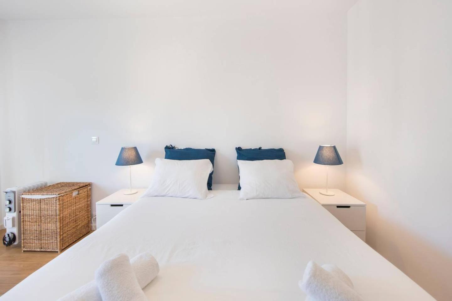 Comfortable Apartment In Campo Pequeno Lisbon Luaran gambar