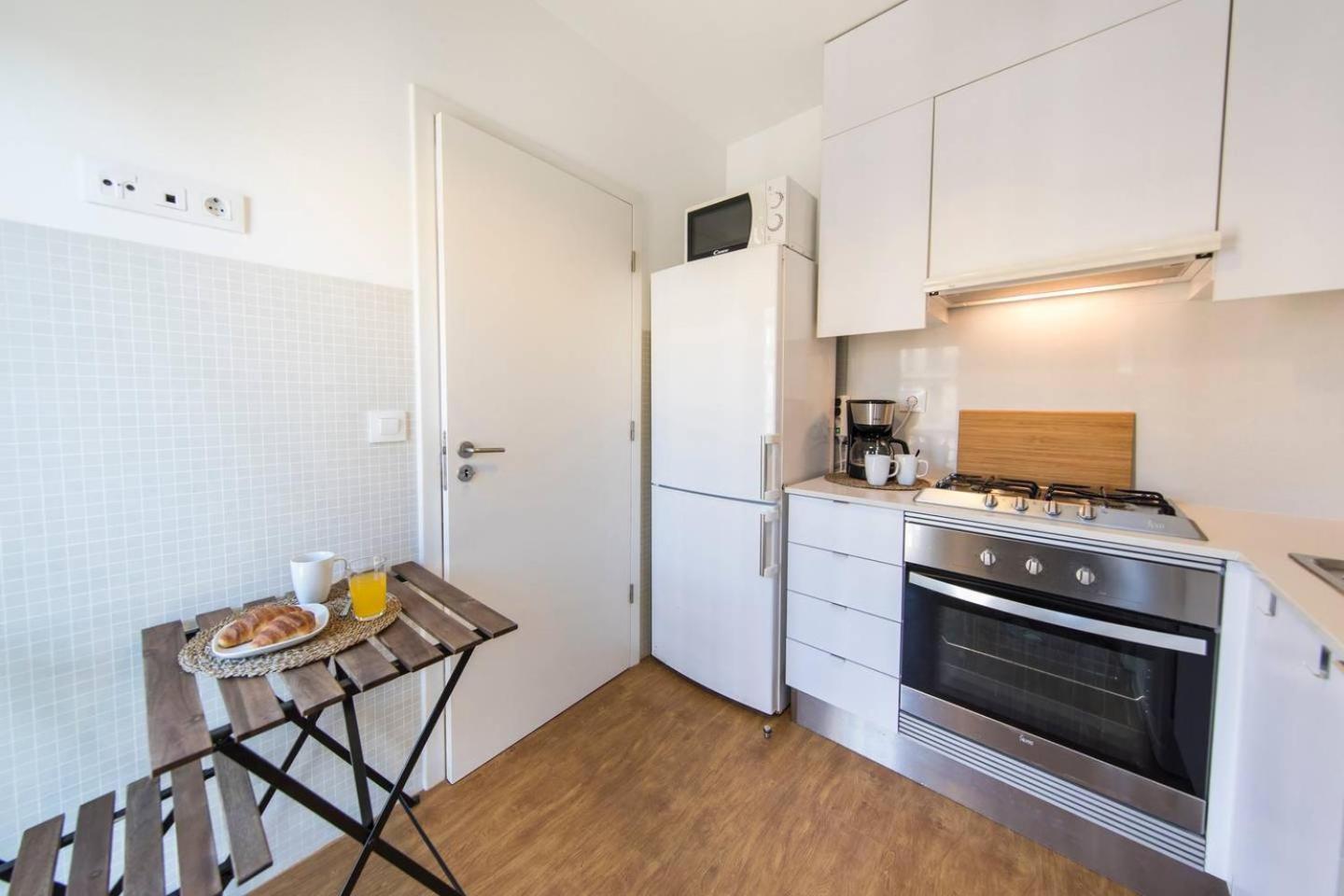 Comfortable Apartment In Campo Pequeno Lisbon Luaran gambar
